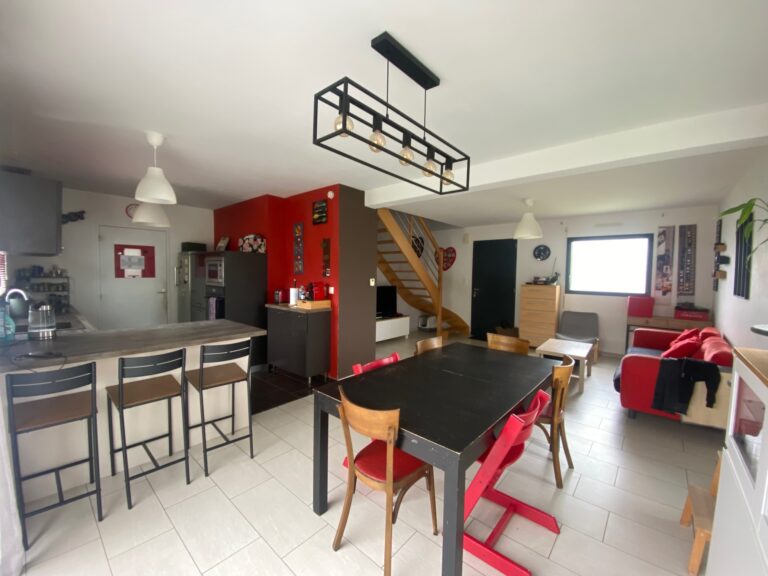 SAINT ERBLON Maison récente 4 chambres – 113 m² – Calme – Proche centre